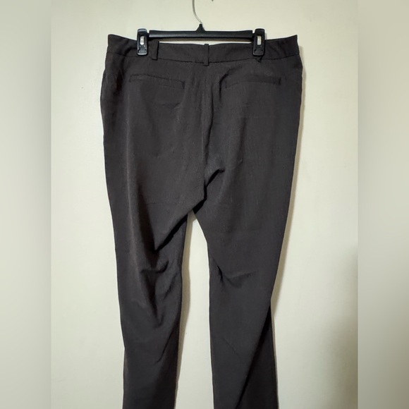 Ladies trousers - Picture 3 of 3